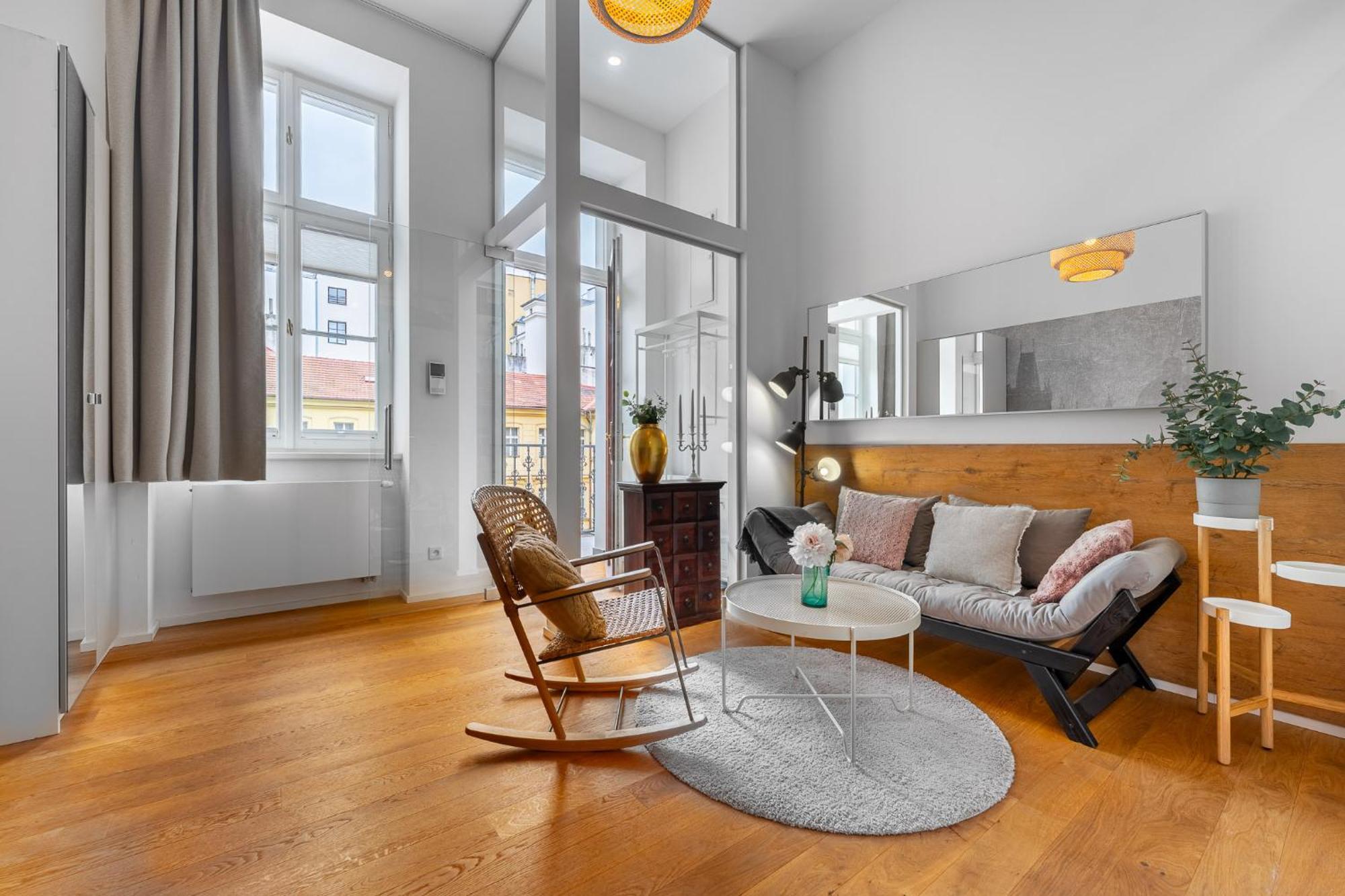 Elegant Located In The Centre Of Daire